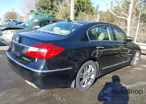 2012 Hyundai Genesis 4.6 z USA, uszkodzony, nr VIN KMHGC4DF5CU193038